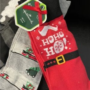 NWT Hallmark Mens Trouser  Christmas 4 Pair Socks Size 8-12 Shoe Size